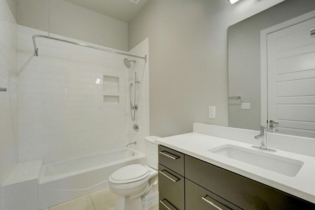 2314 Enfield RD 202, Austin, TX 78703