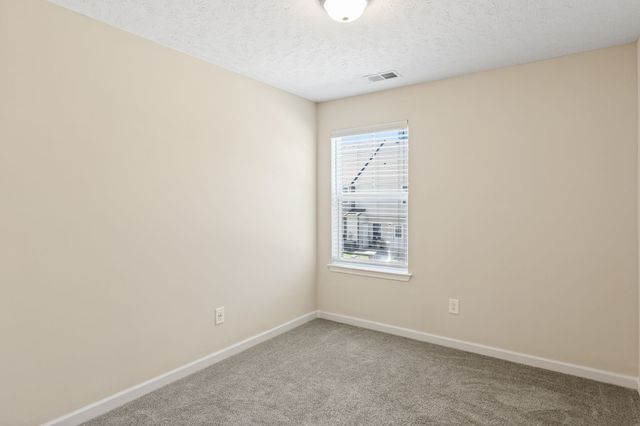 410 Rick McCormick Dr, La Vergne, TN 37086