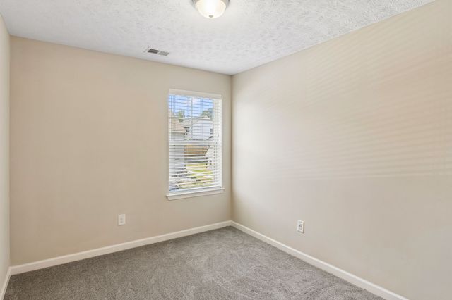 410 Rick McCormick Dr, La Vergne, TN 37086