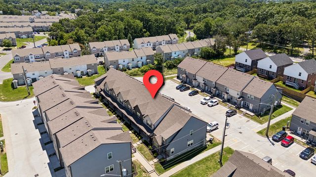 410 Rick McCormick Dr, La Vergne, TN 37086