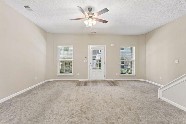 410 Rick McCormick Dr, La Vergne, TN 37086