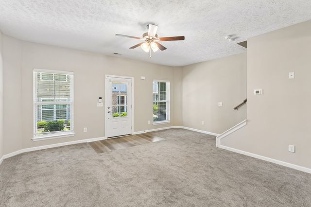410 Rick McCormick Dr, La Vergne, TN 37086