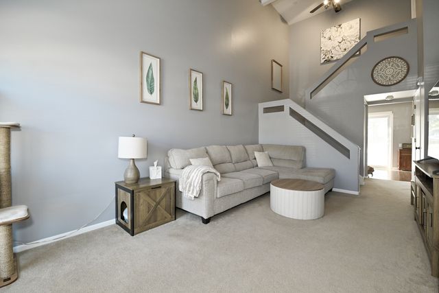 2092 Muirfield Circle, Elgin, IL 60123