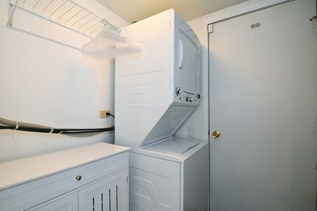 2092 Muirfield Circle, Elgin, IL 60123