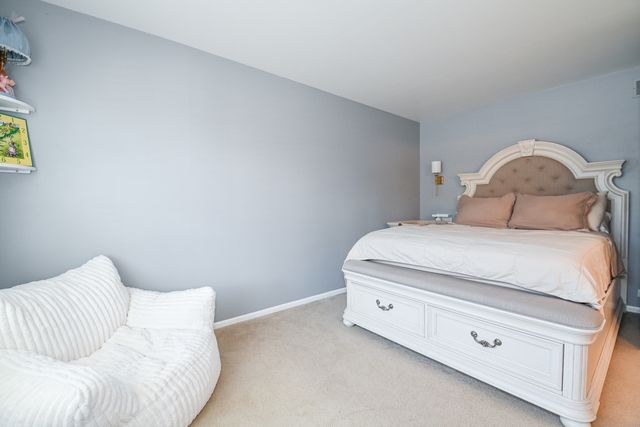 2092 Muirfield Circle, Elgin, IL 60123