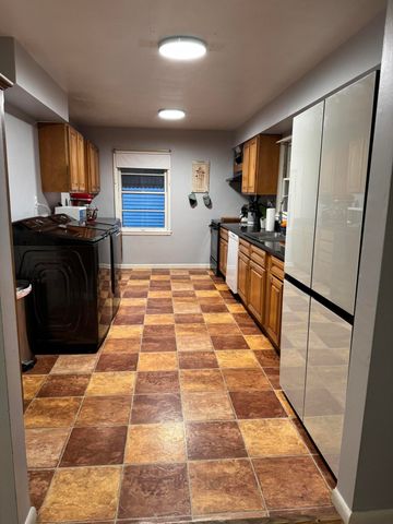 308 E Lindberg Street, Springfield, MO 65807