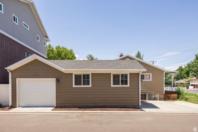 658 E LOCUST ST, Sandy, UT 84070
