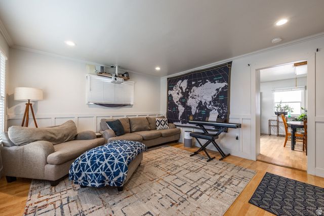658 E LOCUST ST, Sandy, UT 84070