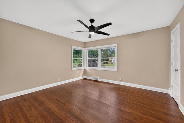 7125 N Longacre ROAD, Fox Point, WI 53217