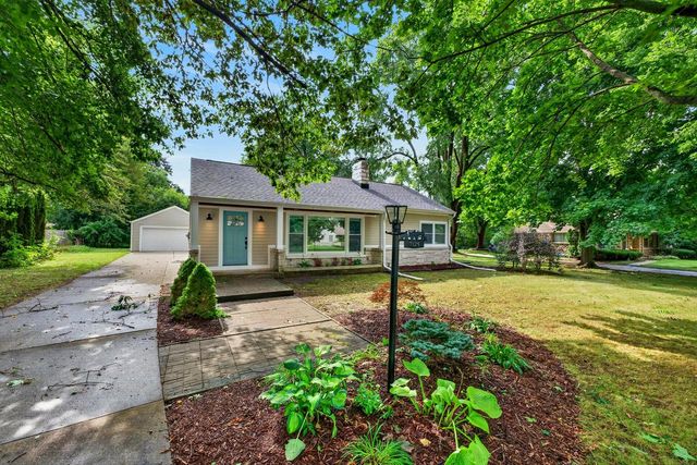 7125 N Longacre ROAD, Fox Point, WI 53217