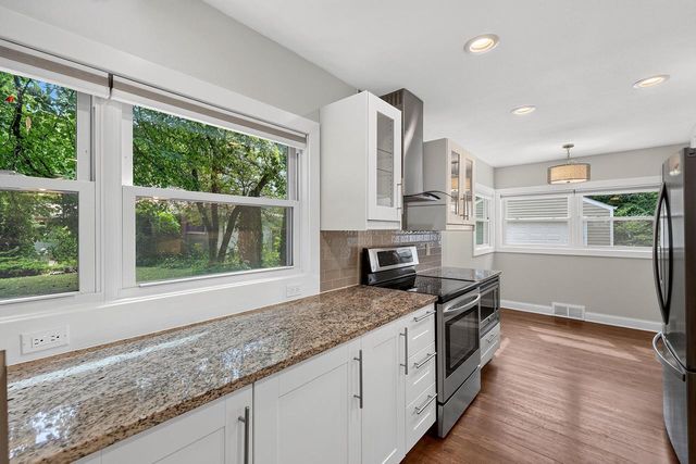 7125 N Longacre ROAD, Fox Point, WI 53217