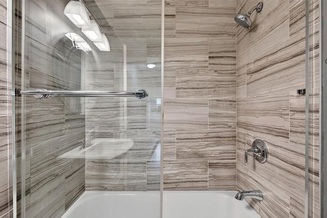 7125 N Longacre ROAD, Fox Point, WI 53217