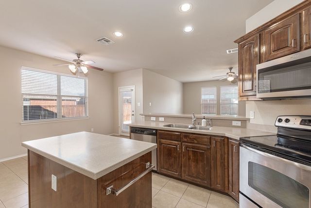 6811 Gamecock Court, Greenville, TX 75402