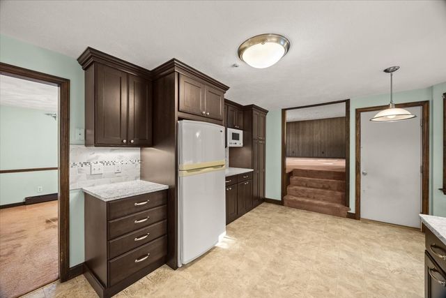 35 Bullard St, Walpole, MA 02081