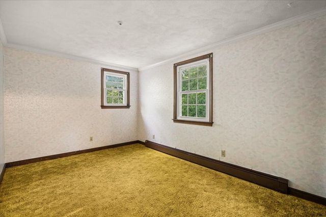 35 Bullard St, Walpole, MA 02081