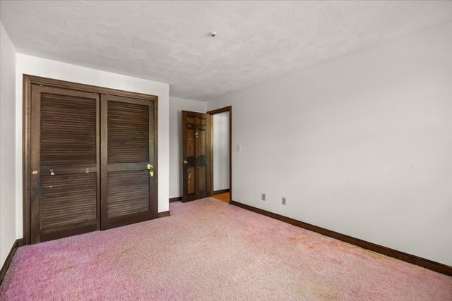 35 Bullard St, Walpole, MA 02081