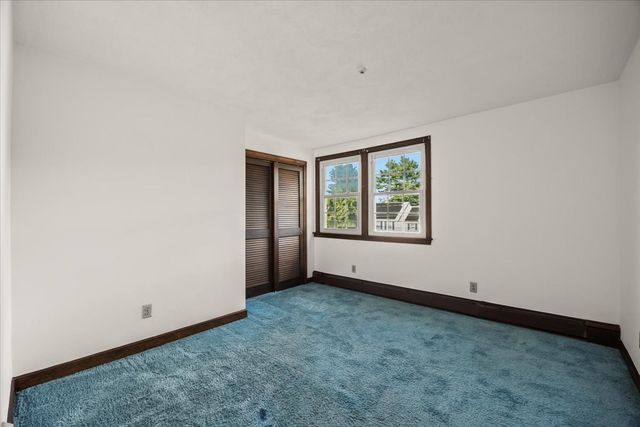35 Bullard St, Walpole, MA 02081
