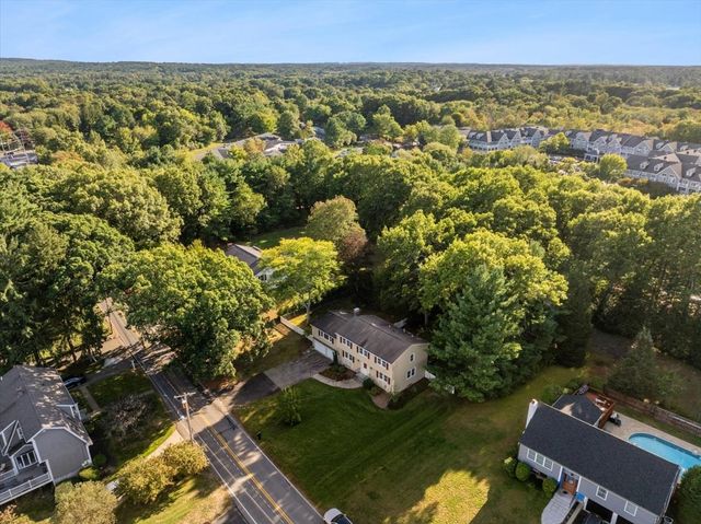 35 Bullard St, Walpole, MA 02081
