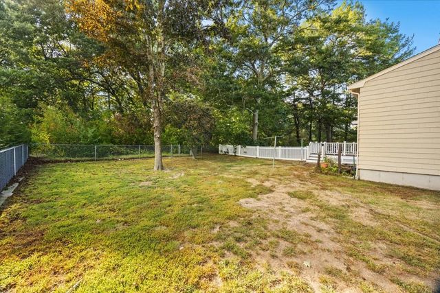 35 Bullard St, Walpole, MA 02081