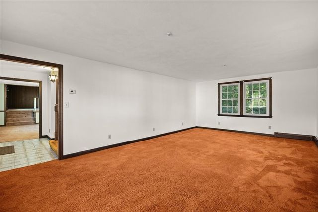 35 Bullard St, Walpole, MA 02081