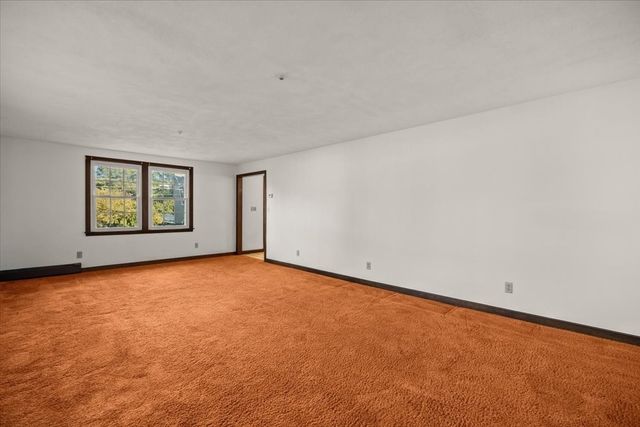 35 Bullard St, Walpole, MA 02081