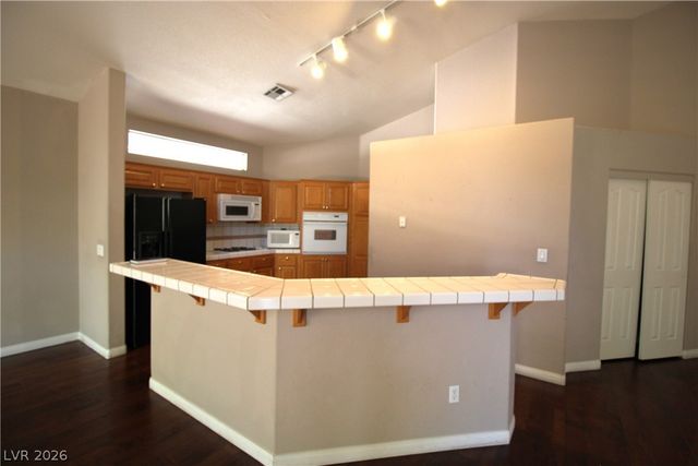2146 Eaglepath Circle, Henderson, NV 89074