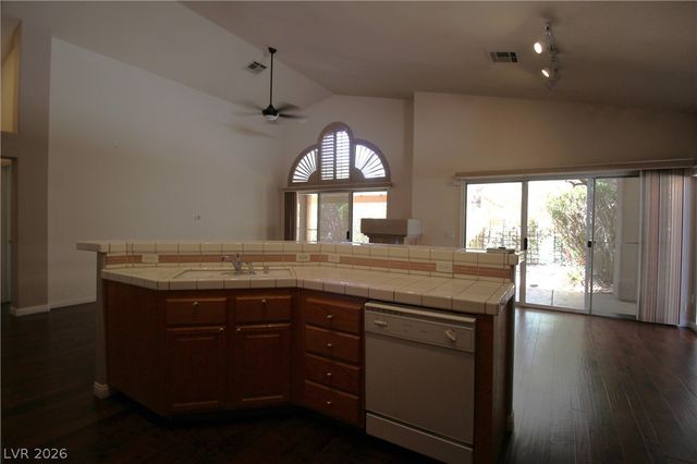 2146 Eaglepath Circle, Henderson, NV 89074