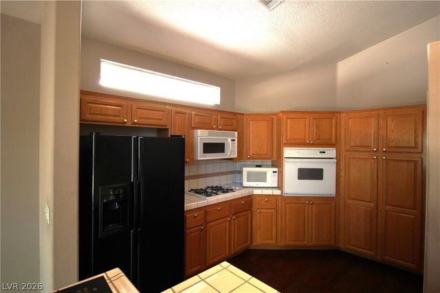 2146 Eaglepath Circle, Henderson, NV 89074