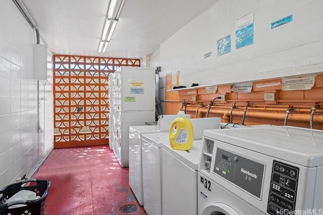 94-099 Waipahu Street A306, Waipahu, HI 96797