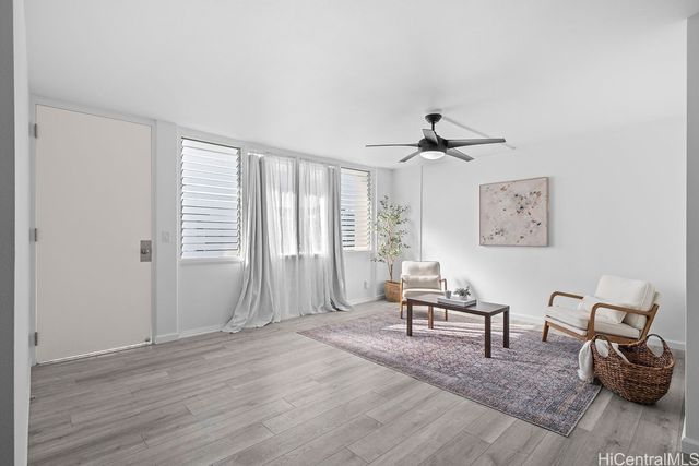 94-099 Waipahu Street A306, Waipahu, HI 96797