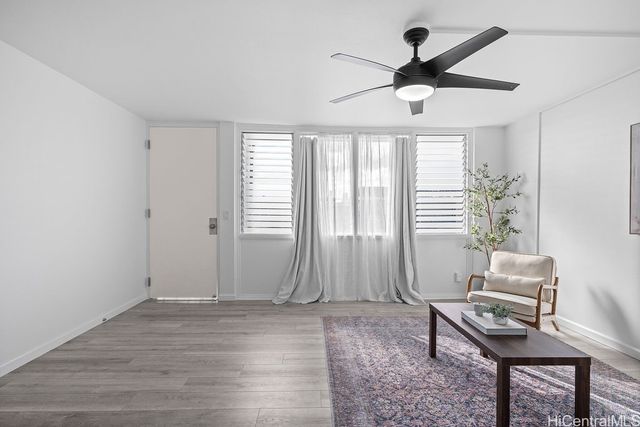 94-099 Waipahu Street A306, Waipahu, HI 96797