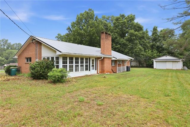 2969 Avalee Street, Walkertown, NC 27051