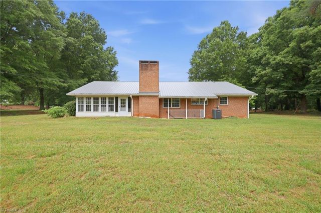 2969 Avalee Street, Walkertown, NC 27051