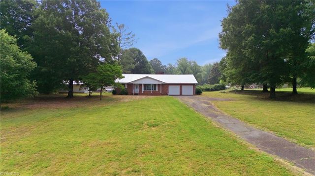 2969 Avalee Street, Walkertown, NC 27051