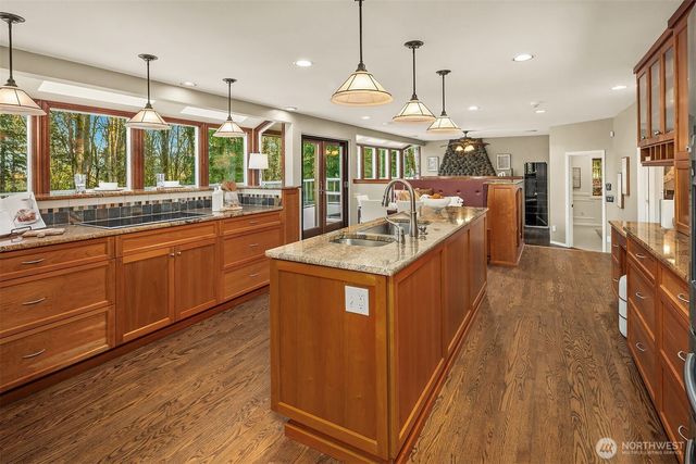 4764 155th Place SE, Bellevue, WA 98006