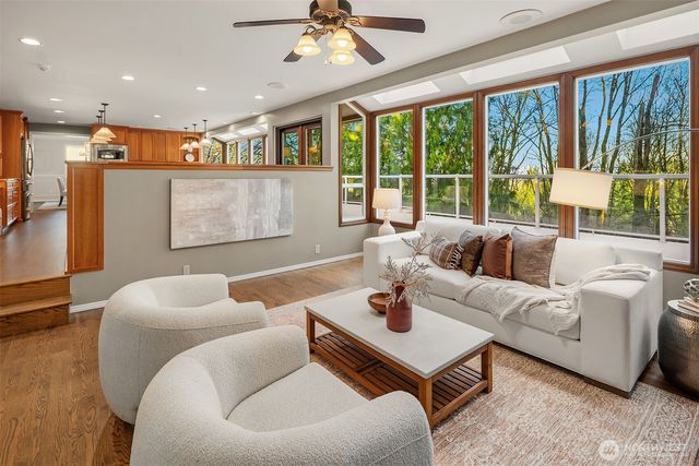 4764 155th Place SE, Bellevue, WA 98006