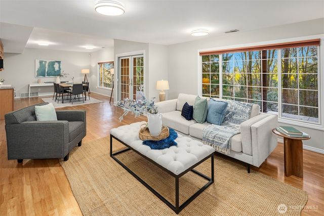 4764 155th Place SE, Bellevue, WA 98006