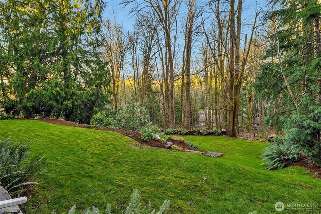 4764 155th Place SE, Bellevue, WA 98006