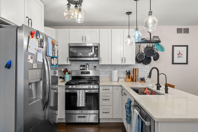 7901 Catalpa Street, Dyer, IN 46311