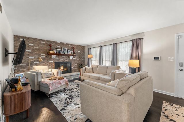 7901 Catalpa Street, Dyer, IN 46311