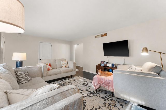 7901 Catalpa Street, Dyer, IN 46311
