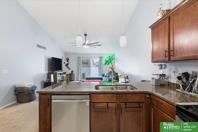 7901 S 24th Street, Bellevue, NE 68147