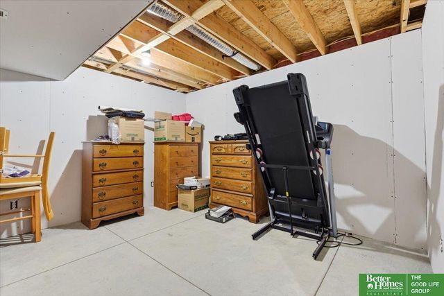 7901 S 24th Street, Bellevue, NE 68147