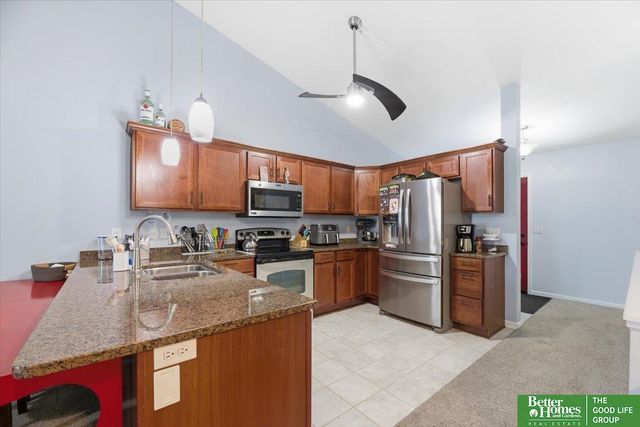 7901 S 24th Street, Bellevue, NE 68147