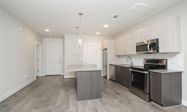 4819 Caroline Street 206, Houston, TX 77004