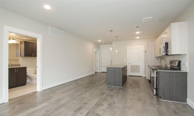 4819 Caroline Street 206, Houston, TX 77004