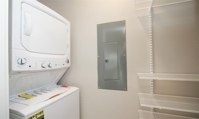 4819 Caroline Street 206, Houston, TX 77004