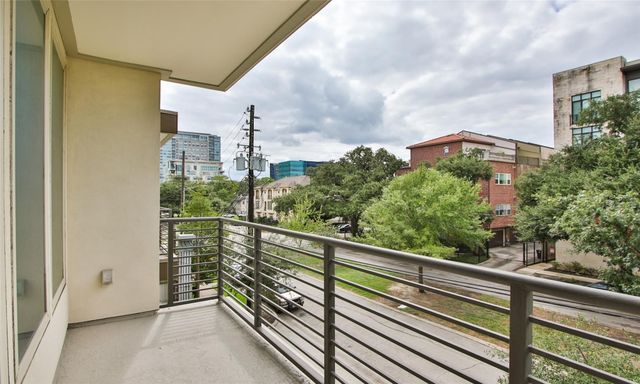 4819 Caroline Street 206, Houston, TX 77004