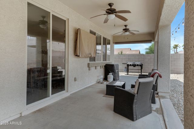 17292 W PINNACLE VISTA Drive, Surprise, AZ 85387