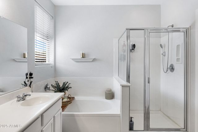 17292 W PINNACLE VISTA Drive, Surprise, AZ 85387